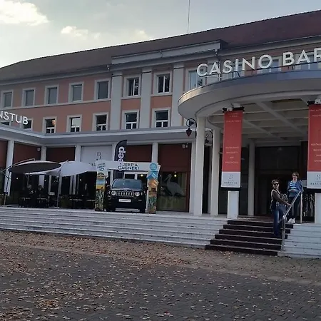 Meublé Du 25 N°5 De Tourisme 3* Appartement *