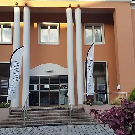 Appartement Meublé Du 25 N°5 De Tourisme 3* *