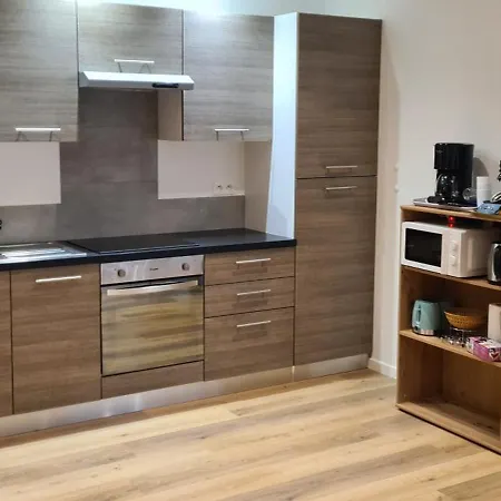 Appartement Meublé Du 25 N°5 De Tourisme 3* *